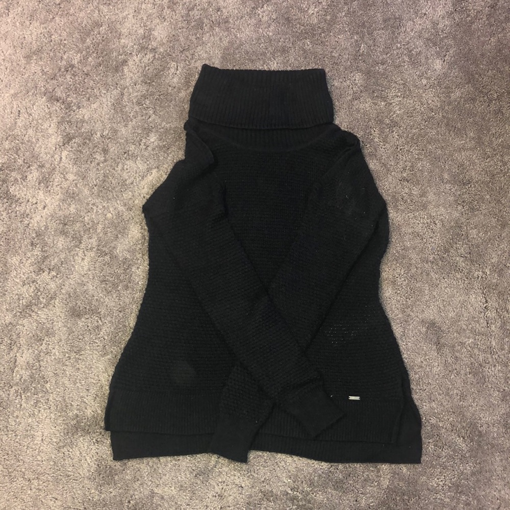 Hollister sweater